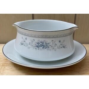 American Limoges Fine Porcelain Salem Heritage Bridal Bouquet Gravy Sauce Bowl